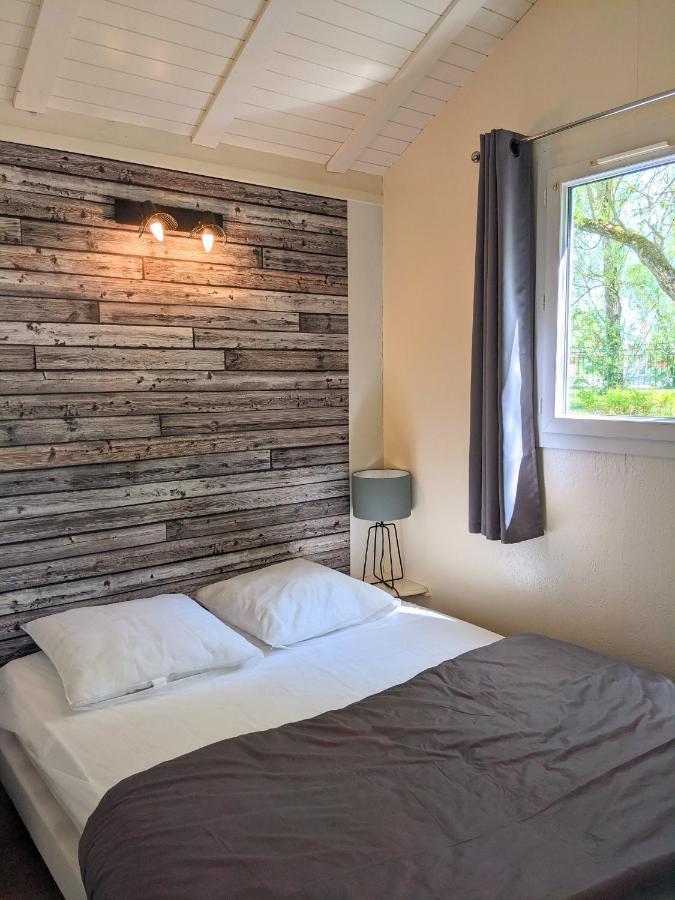 Péronne Camping Du Port De Plaisance מראה חיצוני תמונה
